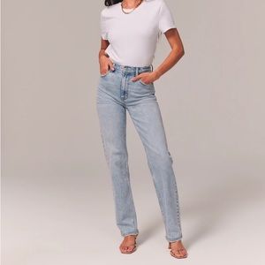 Abercrombie Ultra High Rise 90s Straight Jean